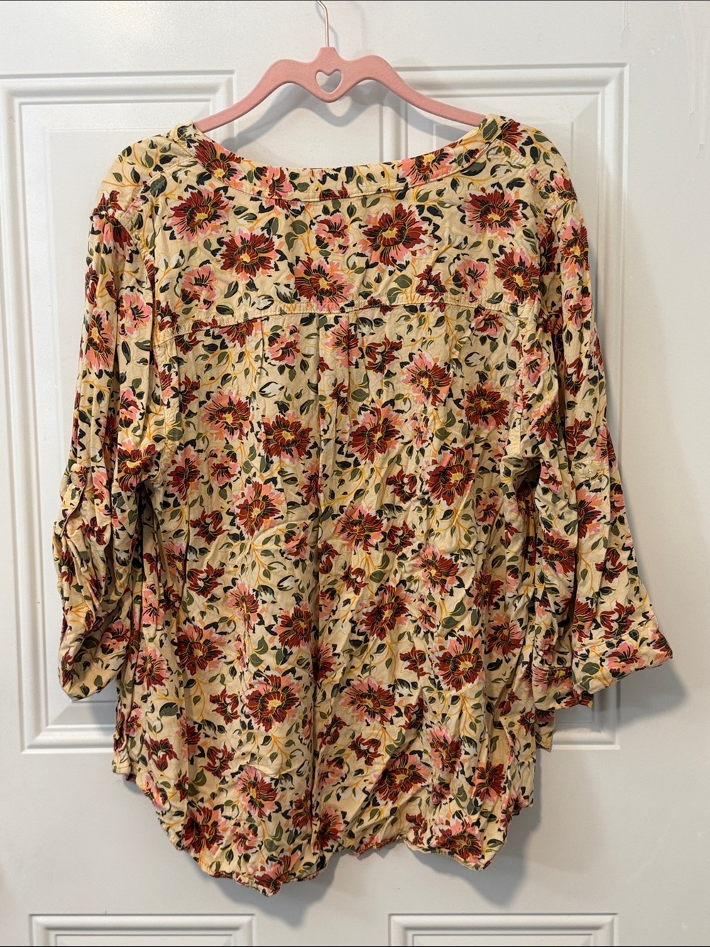 đ 004 Torrid Sz 2 Floral Top đ - Picture 4 of 9
